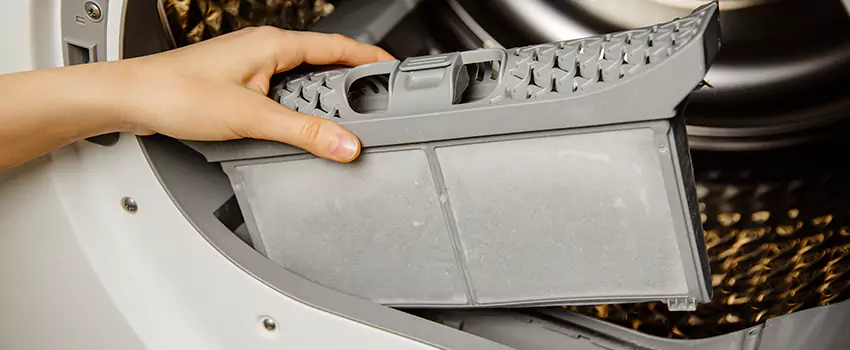 Signs Of A Clogged Dryer Lint Trap in Woodland, California
